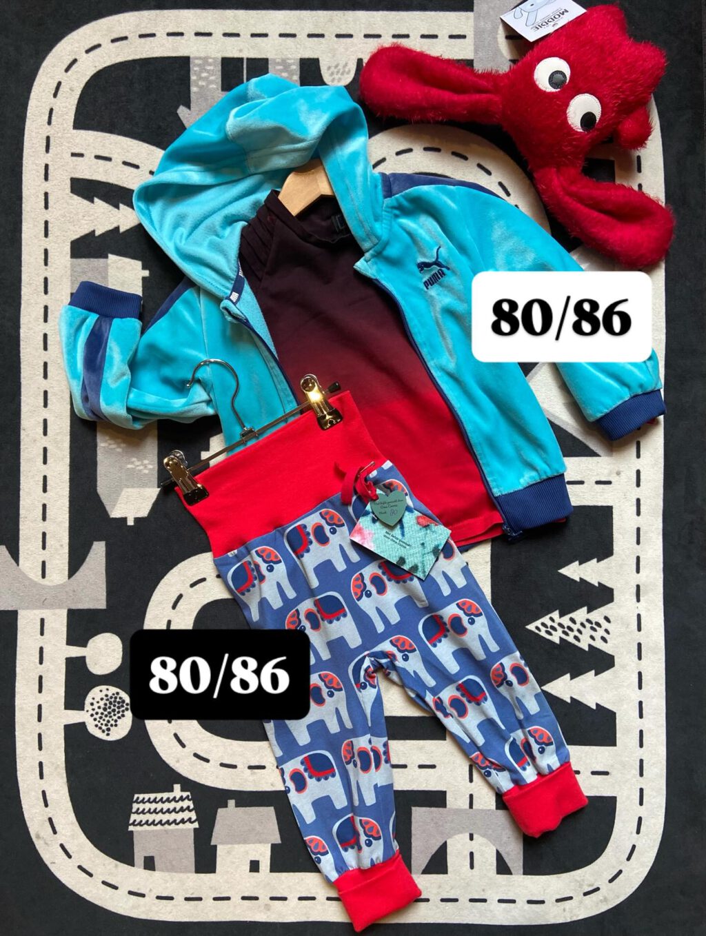 Instagram post from lariekoekzaandam. This post is in position 3.