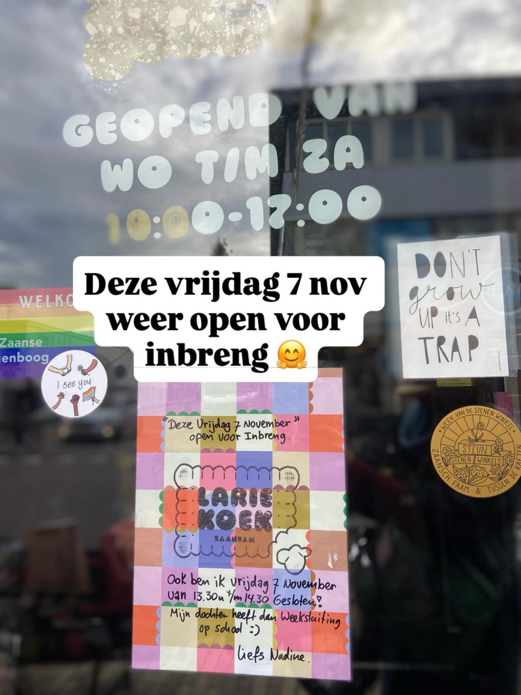 Instagram post from lariekoekzaandam. This post is in position 0.