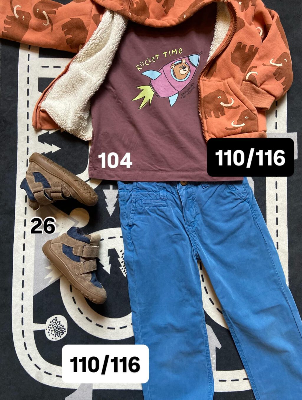 Instagram post from lariekoekzaandam. This post is in position 7.