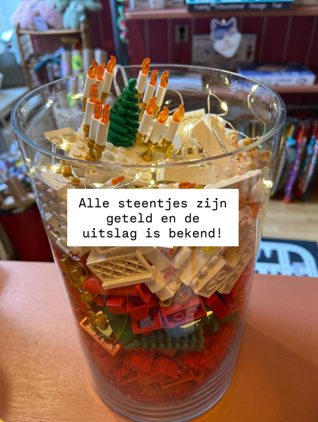 Instagram post from lariekoekzaandam. This post is in position 0.