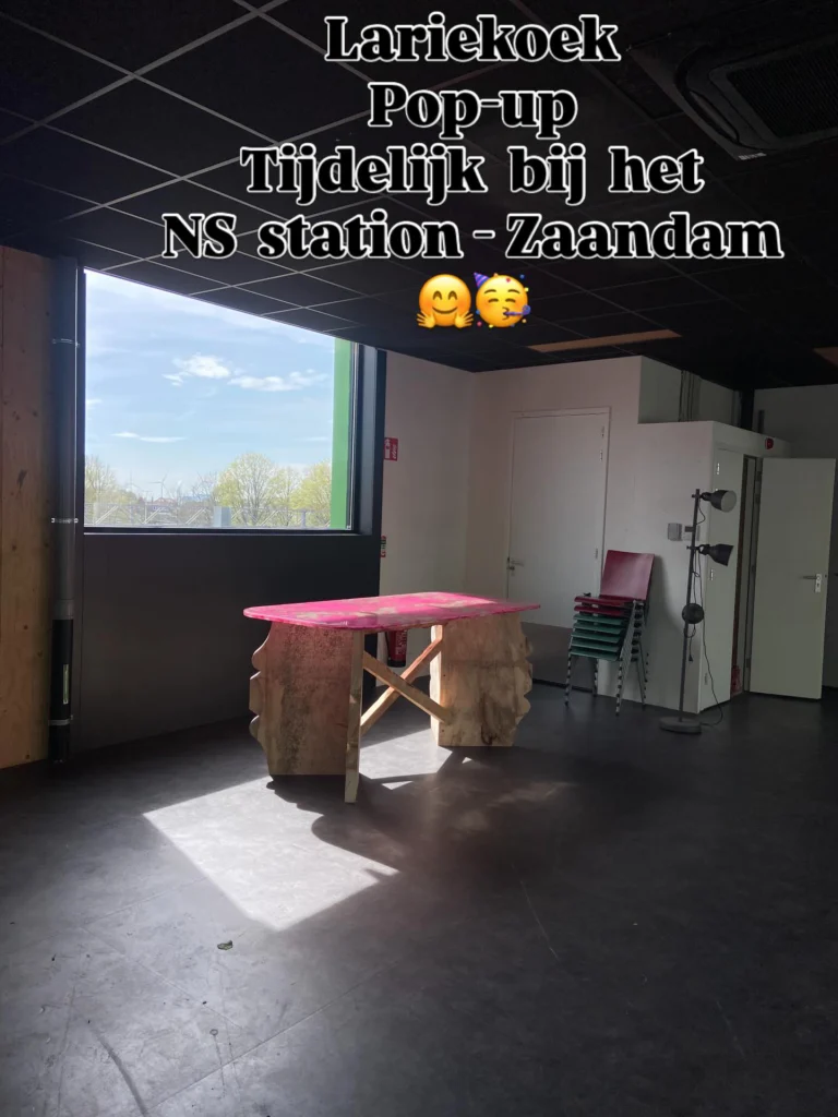 Instagram post from lariekoekzaandam. This post is in position 0.