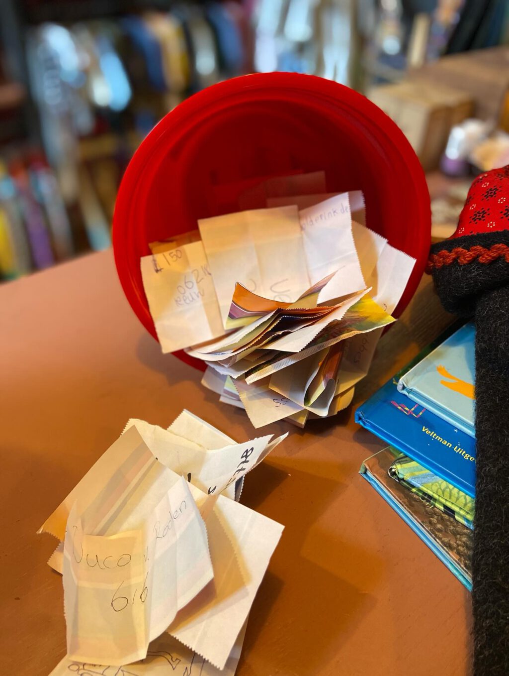 Instagram post from lariekoekzaandam. This post is in position 1.