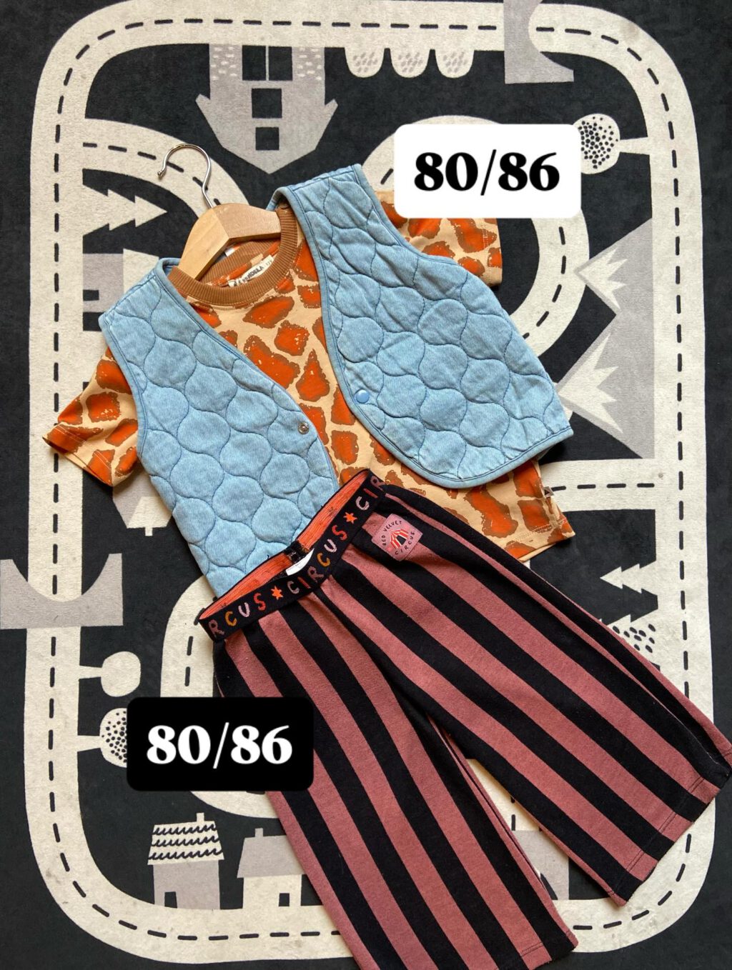 Instagram post from lariekoekzaandam. This post is in position 2.