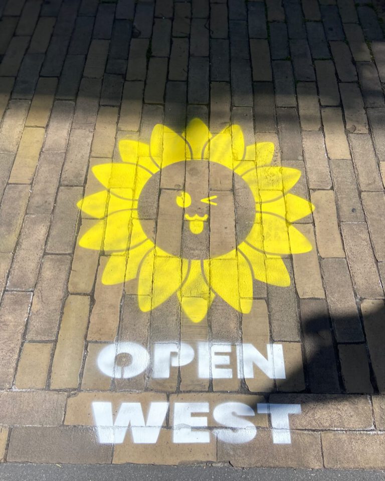 Instagram post from lariekoekzaandam. This post is in position 3.