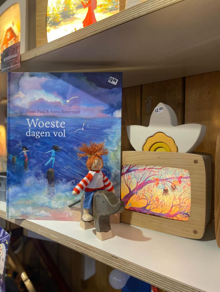 Instagram post from lariekoekzaandam. This post is in position 9.