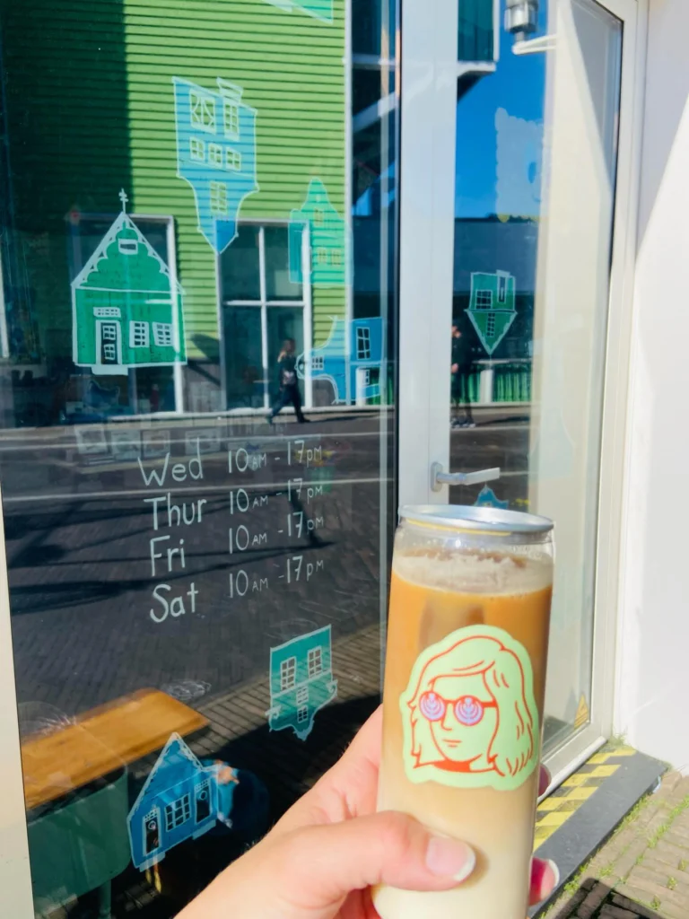 Instagram post from lariekoekzaandam. This post is in position 1.